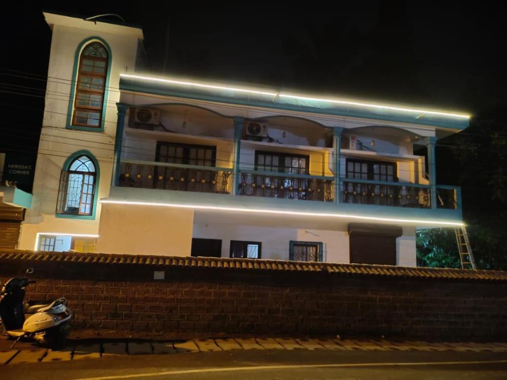 Calangute Beach Rocks Exterior photo